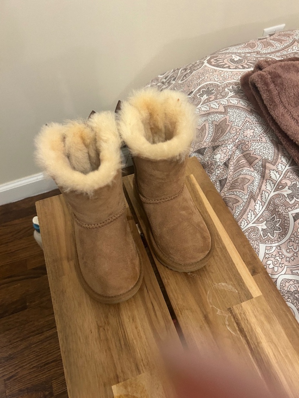Uggs booths